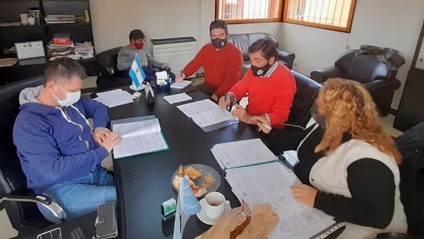 ATE Esquel avanza en la redacción del CCT en Gualjaina  
